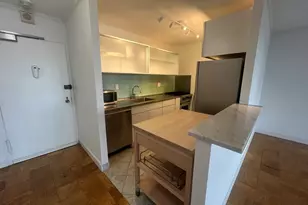 9 Hawthorne Pl, Boston, MA 02114 - Photo 5