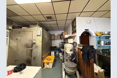2420 Massachusetts Avenue, Cambridge, MA 02140 - Photo 17
