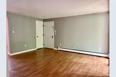 1600 Skyline Dr #6, Lowell, MA 01854 - Photo 5