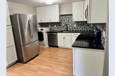 1600 Skyline Dr #6, Lowell, MA 01854 - Photo 11