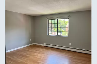 1600 Skyline Dr #6, Lowell, MA 01854 - Photo 15