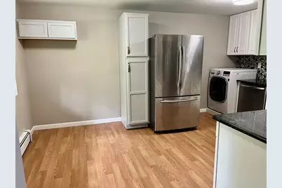 1600 Skyline Dr #6, Lowell, MA 01854 - Photo 11