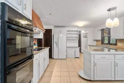 2 Whitney Dr, Sherborn, MA 01770 - Photo 13
