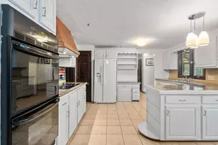 2 Whitney Dr, Sherborn, MA 01770 - Photo 13