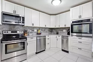 165 Lake Shore Dr, Weymouth, MA 02189 - Photo 5