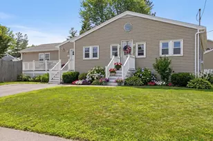 165 Lake Shore Dr, Weymouth, MA 02189 - Photo 1