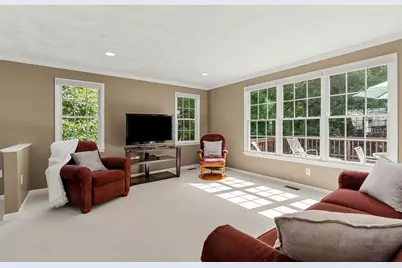 41 Fairway Drive, Woburn, MA 01801 - Photo 9