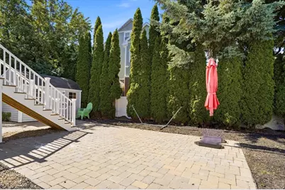 100 Westland Ave, Newton, MA 02465 - Photo 9