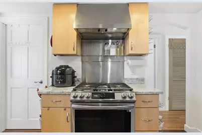 100 Westland Ave, Newton, MA 02465 - Photo 17