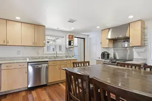 100 Westland Ave, Newton, MA 02465 - Photo 13