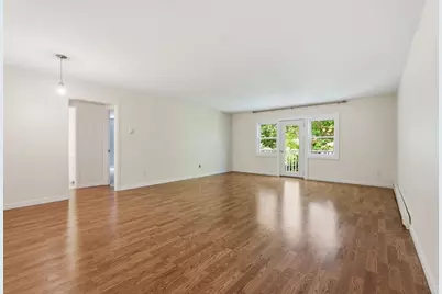 44 Evergreen Rd #302, Northampton, MA 01053 - Photo 3