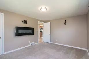73 Catalpa Terrace, Springfield, MA 01119 - Photo 21