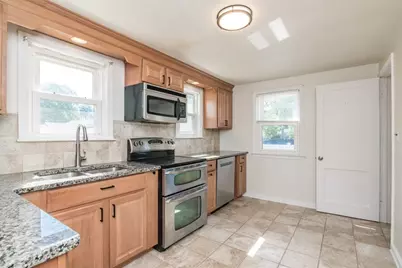 73 Catalpa Ter, Springfield, MA 01119 - Photo 17