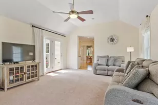 90 Joel Scott Dr, Holden, MA 01520 - Photo 23