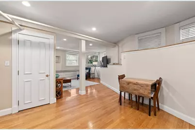 16 Garrison Rd #8, Brookline, MA 02445 - Photo 7