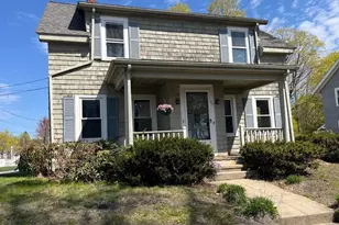 27 Mt Vernon St, Reading, MA 01867 - Photo 5