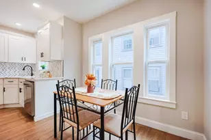 11 Watson St, Somerville, MA 02144 - Photo 7