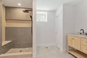60 Neillian St, Bedford, MA 01730 - Photo 35