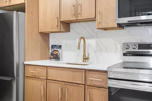 149 Derby St, Salem, MA 01970 - Photo 11