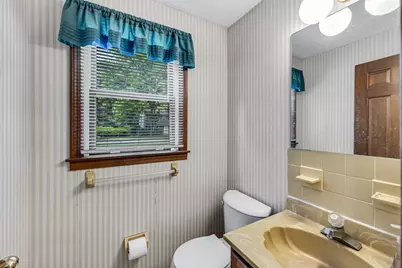 52 Wellesley Dr, Longmeadow, MA 01106 - Photo 17