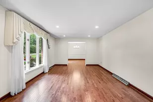 52 Wellesley Dr, Longmeadow, MA 01106 - Photo 5