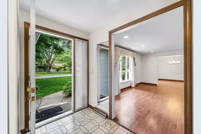 52 Wellesley Dr, Longmeadow, MA 01106 - Photo 3