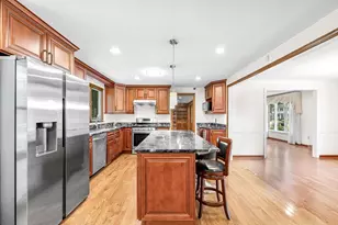 52 Wellesley Dr, Longmeadow, MA 01106 - Photo 11
