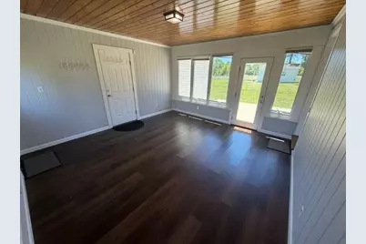 91 Pleasant St, Northborough, MA 01532 - Photo 7