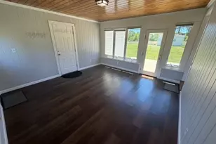 91 Pleasant St, Northborough, MA 01532 - Photo 7