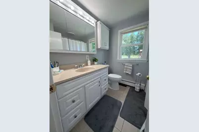 91 Pleasant St, Northborough, MA 01532 - Photo 23