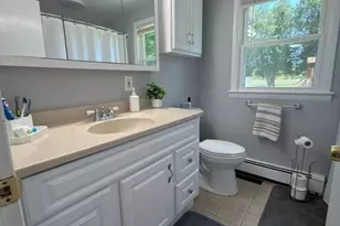 91 Pleasant St, Northborough, MA 01532 - Photo 23