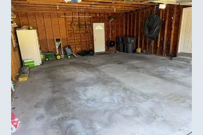 91 Pleasant St, Northborough, MA 01532 - Photo 31