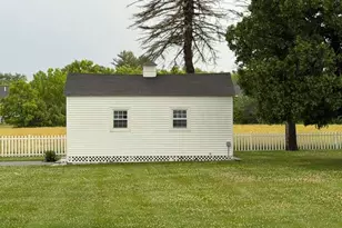 91 Pleasant St, Northborough, MA 01532 - Photo 25