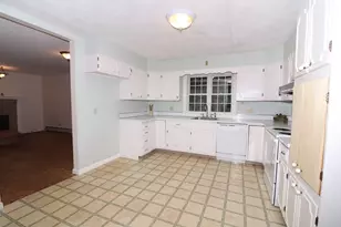 30 Gill Ct, Northbridge, MA 01588 - Photo 9