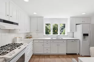 203 E Riding Dr, Carlisle, MA 01741 - Photo 5