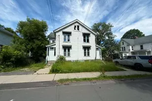 27 Daniels Ave, Pittsfield, MA 01201 - Photo 3