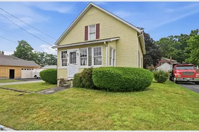 71 Worthington St, Chicopee, MA 01020 - Photo 3