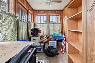 71 Worthington St, Chicopee, MA 01020 - Photo 5