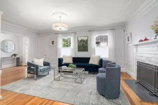 95 Langley Rd, Newton, MA 02459 - Photo 3