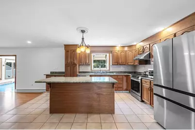 169 Country Rd, Agawam, MA 01001 - Photo 9