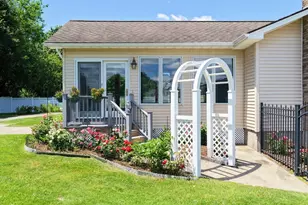 169 Country Rd, Agawam, MA 01001 - Photo 3