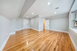 180 Jackson St, Lawrence, MA 01841 - Photo 9