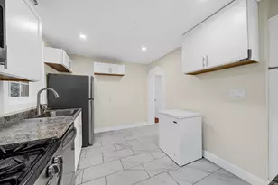 12 Adams St, Lynn, MA 01902 - Photo 9