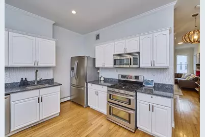 213 Green St #2, Cambridge, MA 02139 - Photo 3