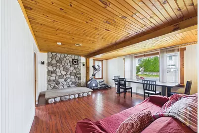 7 Wayne St, Fairhaven, MA 02719 - Photo 5