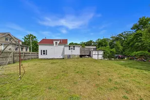 7 Wayne St, Fairhaven, MA 02719 - Photo 25