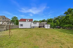 7 Wayne St, Fairhaven, MA 02719 - Photo 25