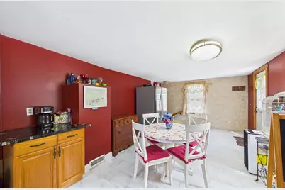 7 Wayne St, Fairhaven, MA 02719 - Photo 15