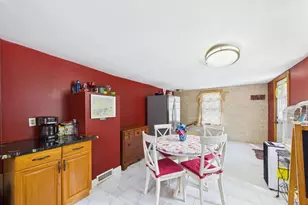 7 Wayne St, Fairhaven, MA 02719 - Photo 15