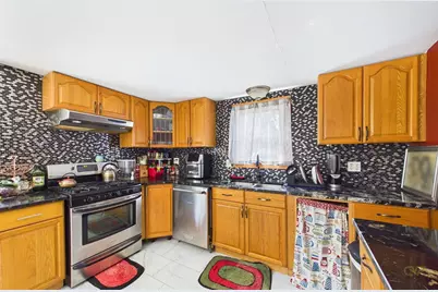 7 Wayne St, Fairhaven, MA 02719 - Photo 13
